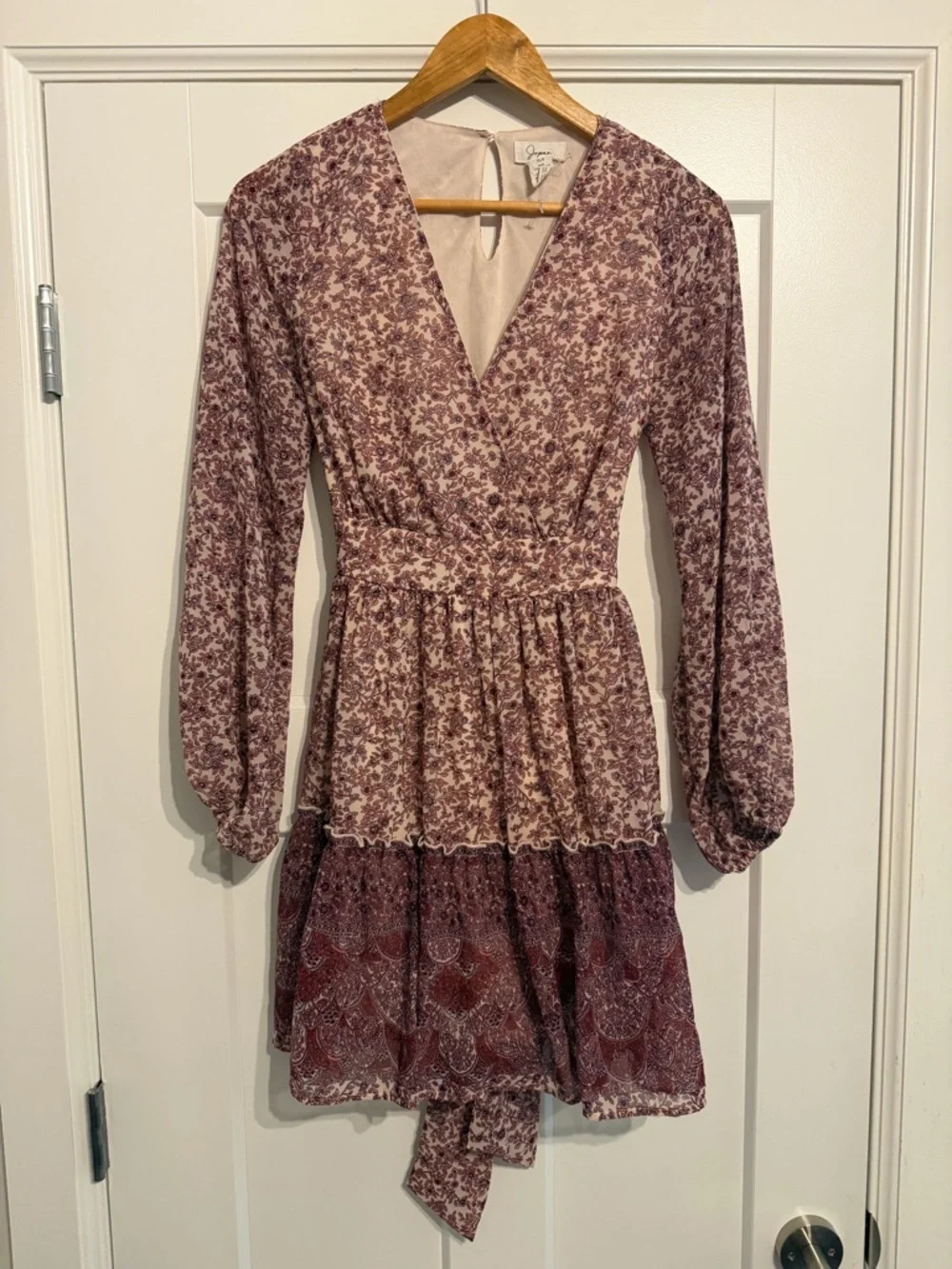 Japna Floral Tiered Dress - Picture 8 of 10